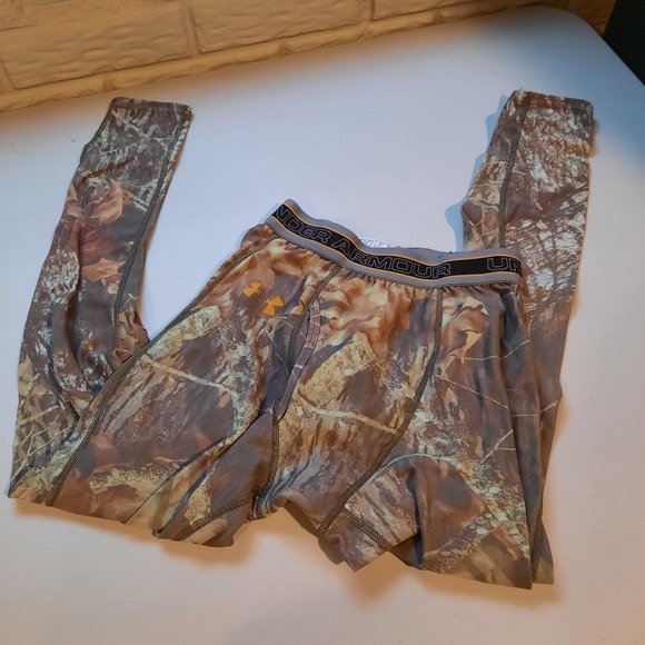 Under Armour Tights‎ Mens Medium Camo Compression Hunting Mossy Oak Base Layer - Picture 1 of 9